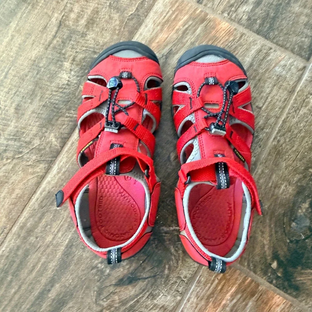 Keen Kids Seacamp II CNX Hybrid Water Sandals, Ribbon Red/Alloy, 4‎